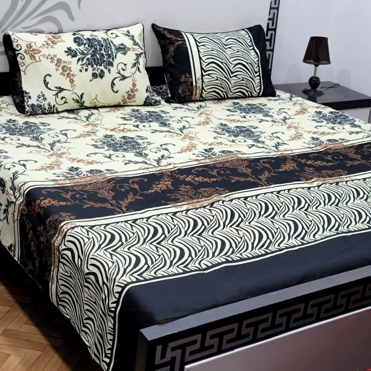 3 PC Cristal Cotton Bedsheet Set – King Size Printed Bedsheet with 2 Pillow Covers