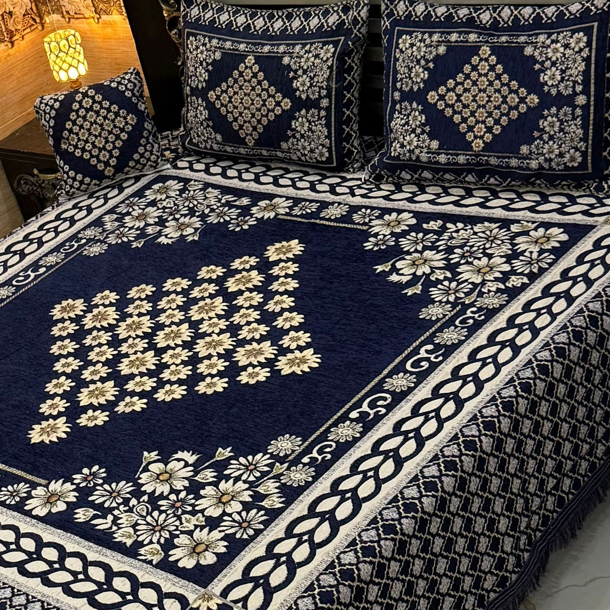 4Pc Velvet Jaquard Bedsheet