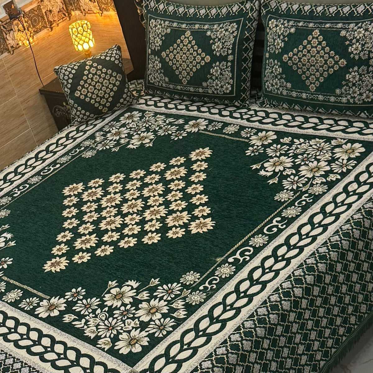 4Pc Velvet Jaquard Bedsheet
