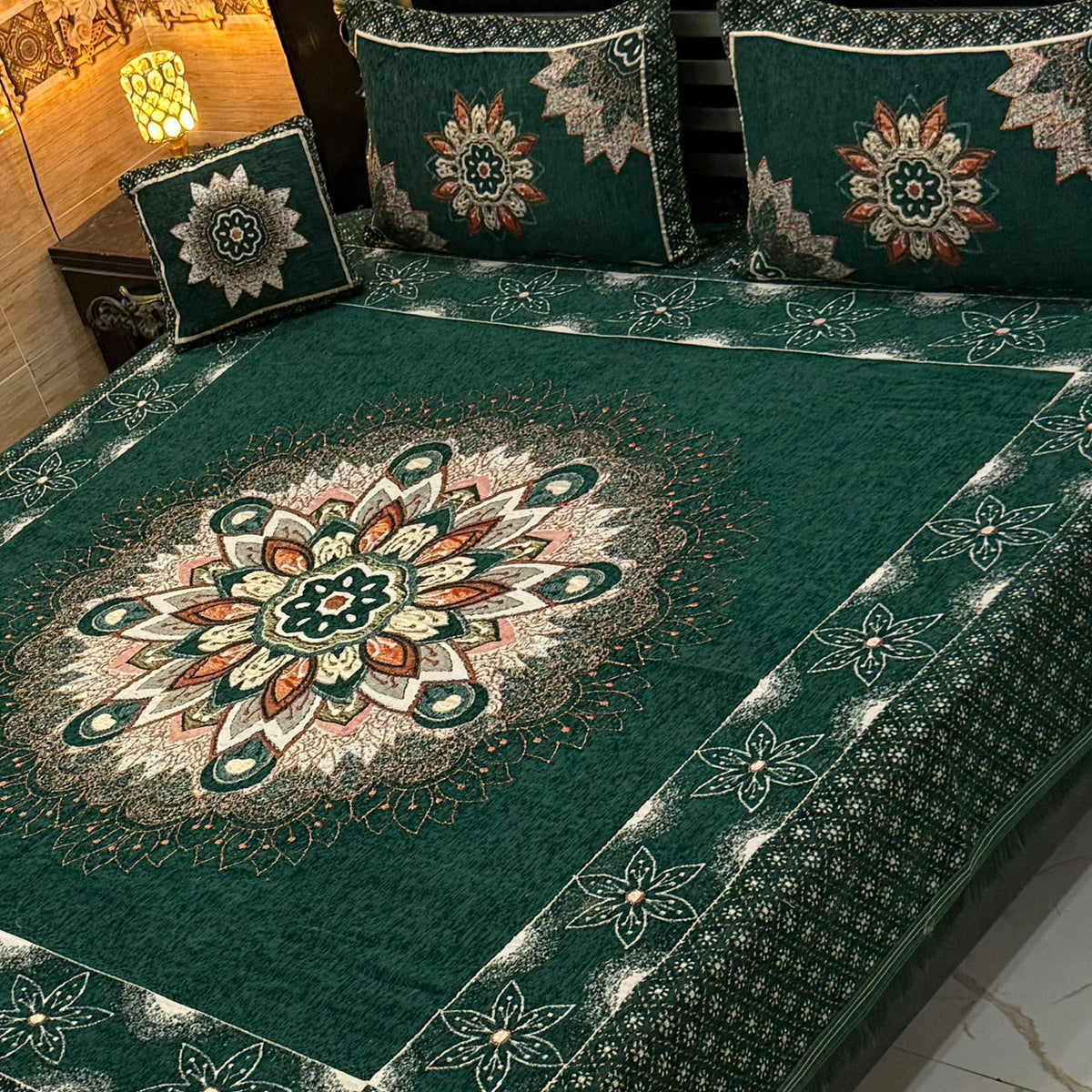 4Pc Velvet Jaquard Bedsheet trending