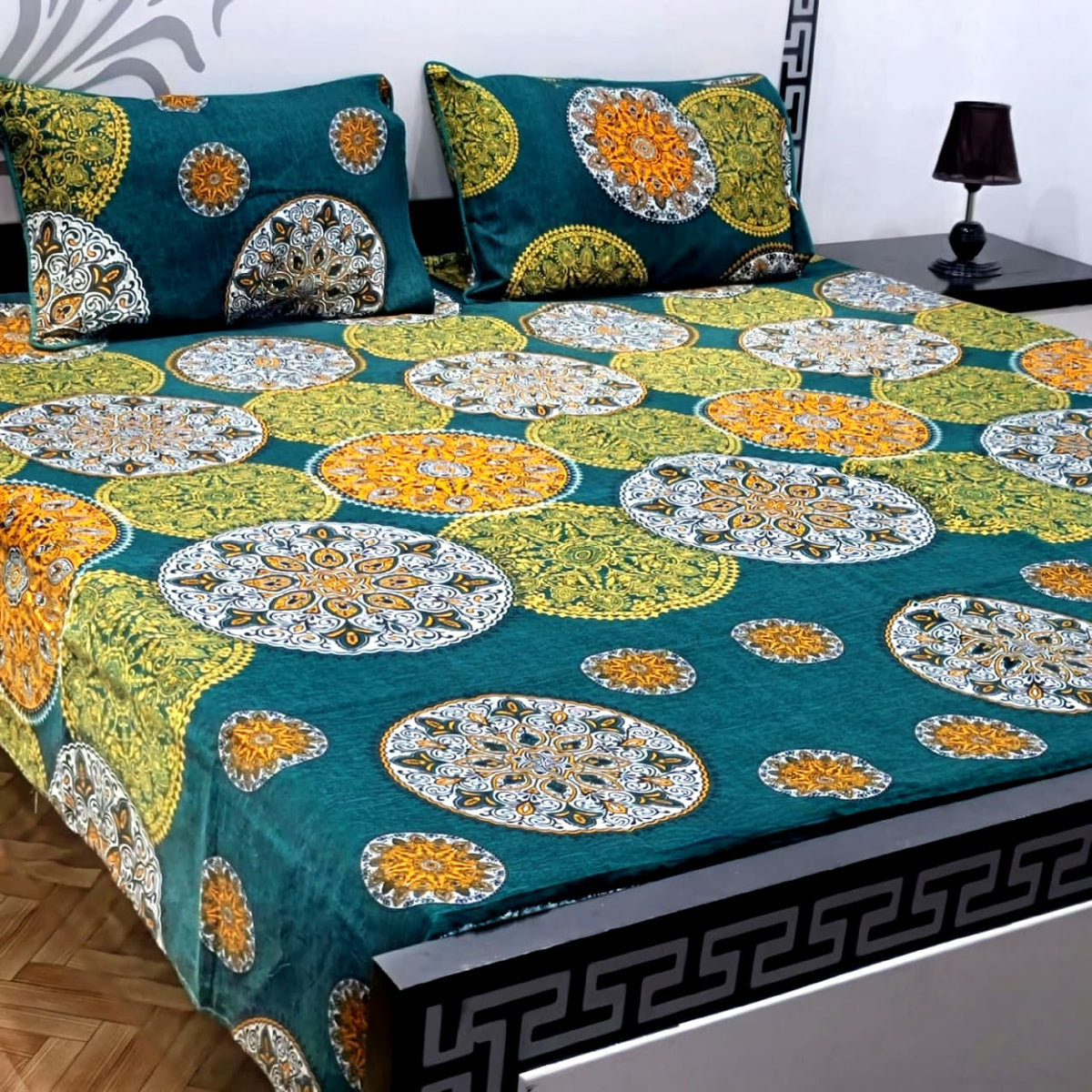 3 PC Cristal Cotton Bedsheet Set – King Size Printed Bedsheet with 2 Pillow Covers