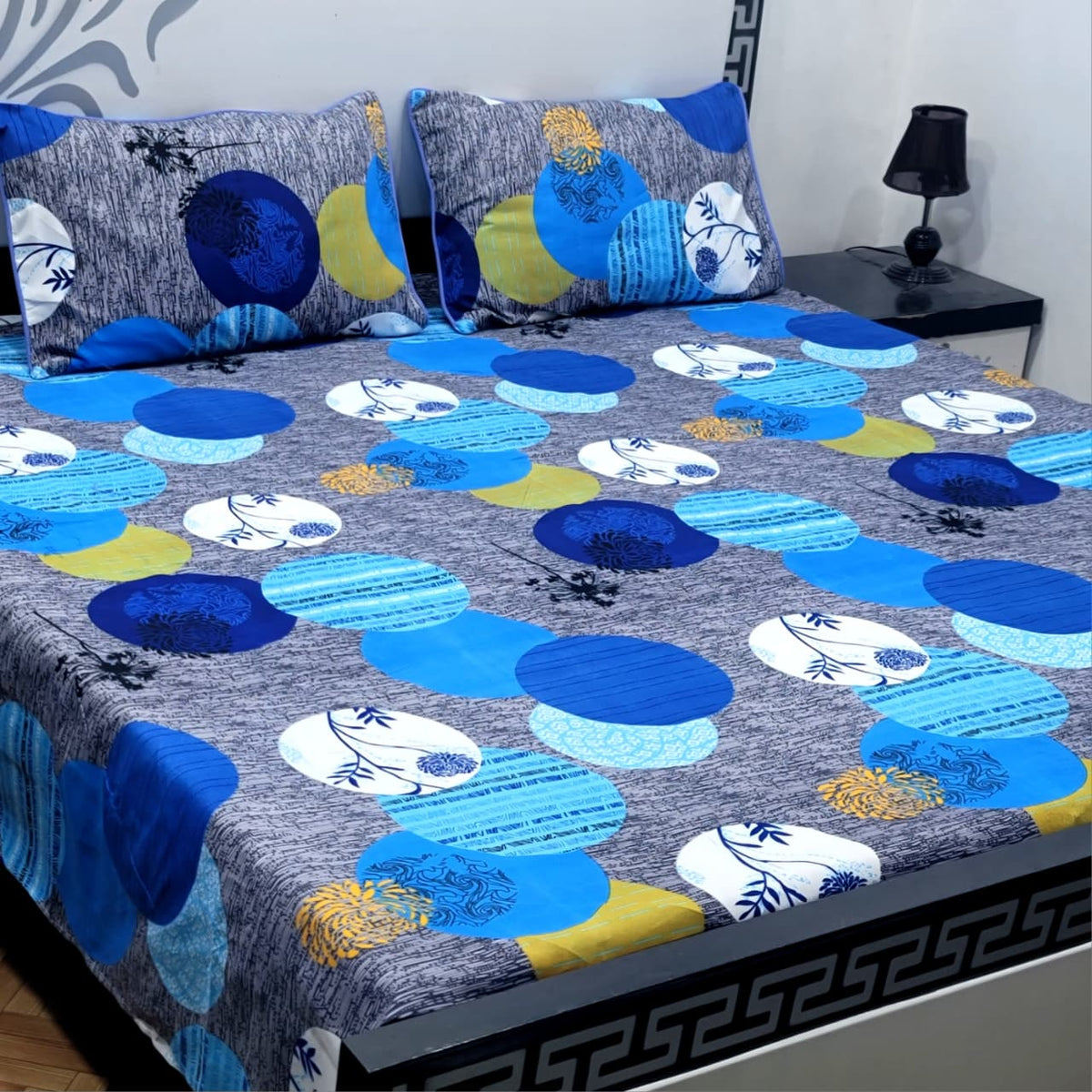 3 PC Cristal Cotton Bedsheet Set – King Size Printed Bedsheet with 2 Pillow Covers