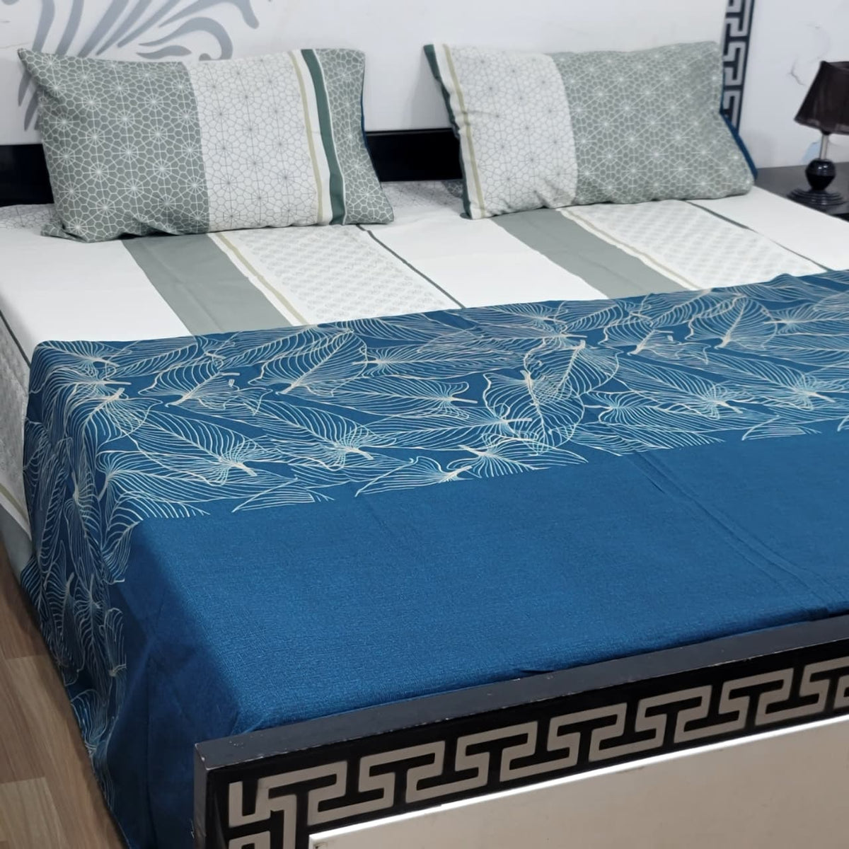 Export Quality 100% Pure Cotton King Size Bedsheet Set | Double Bed Floral Bedsheet with 2 Pillow Covers
