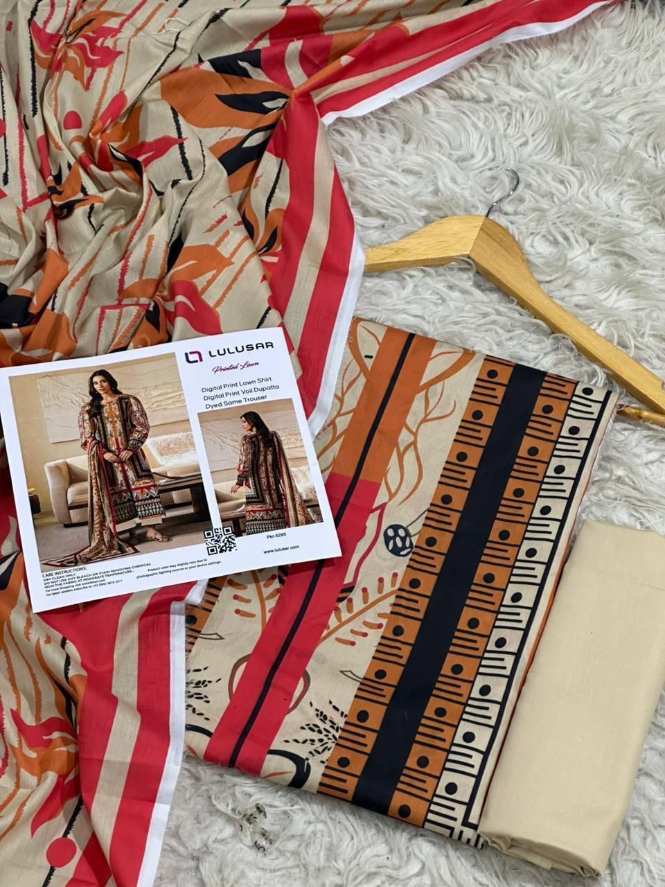 Lalusar Lawn Volume