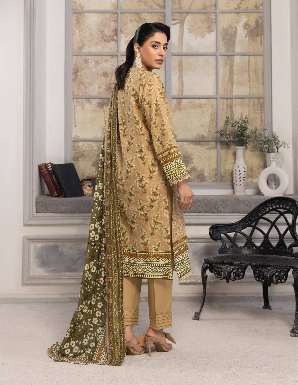 EID SALE LIVE ON BIN NAEEM COLLECTIONS