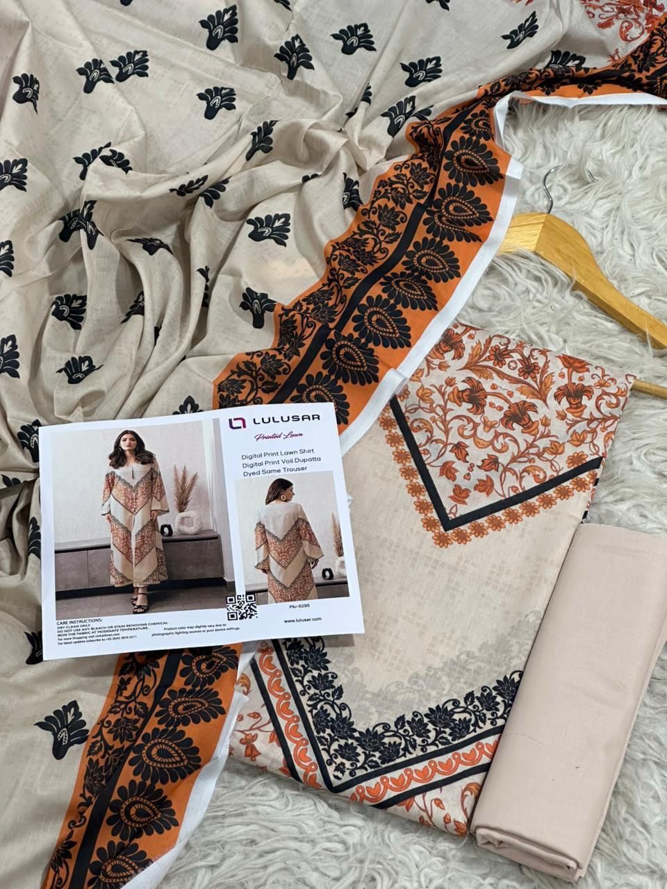 Lalusar Lawn Volume